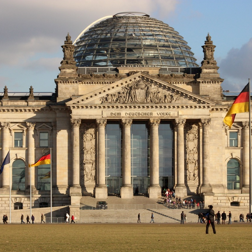 Zu sehen ist der deutsche Bundestag.